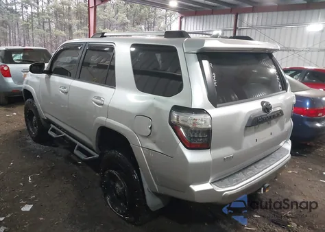 2014 Toyota 4Runner Trail z USA, uszkodzony, nr VIN JTEBU5JR5E5161957